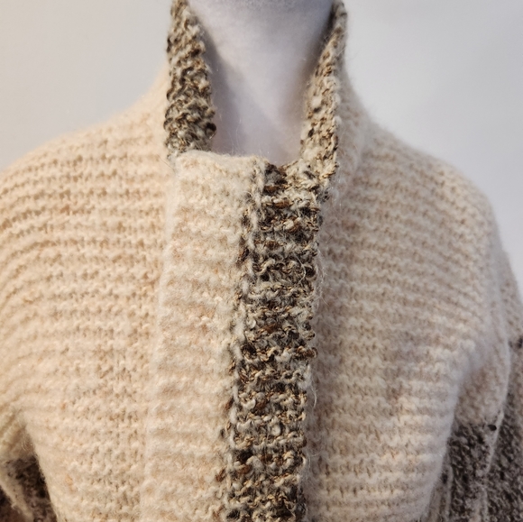 Copy-Vintage Hand Knited Sweater Cardigan with Necktie and Two Button Enclosu… - Picture 5 of 8